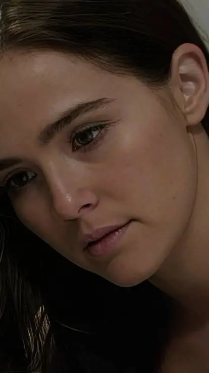 ai character: Rose Hathaway background