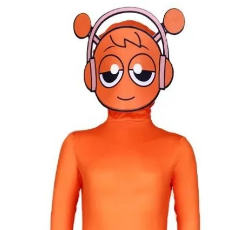 chat with ai character: oren costume 