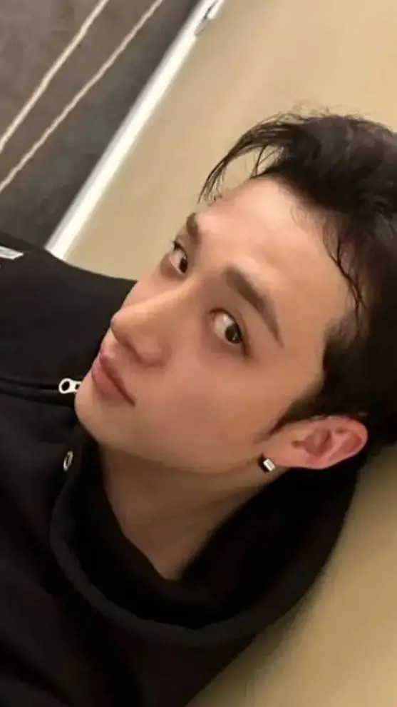 ai character: Christopher chan background