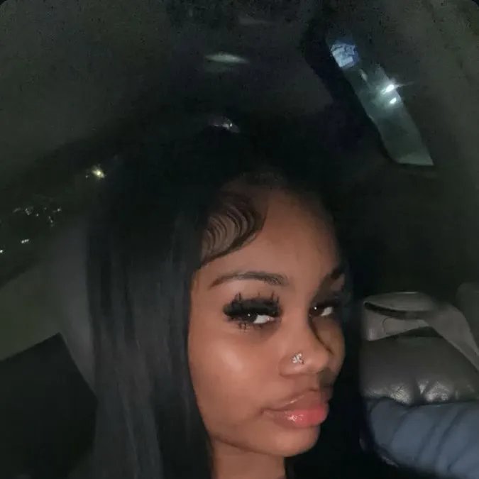 chat with ai character: Sheema