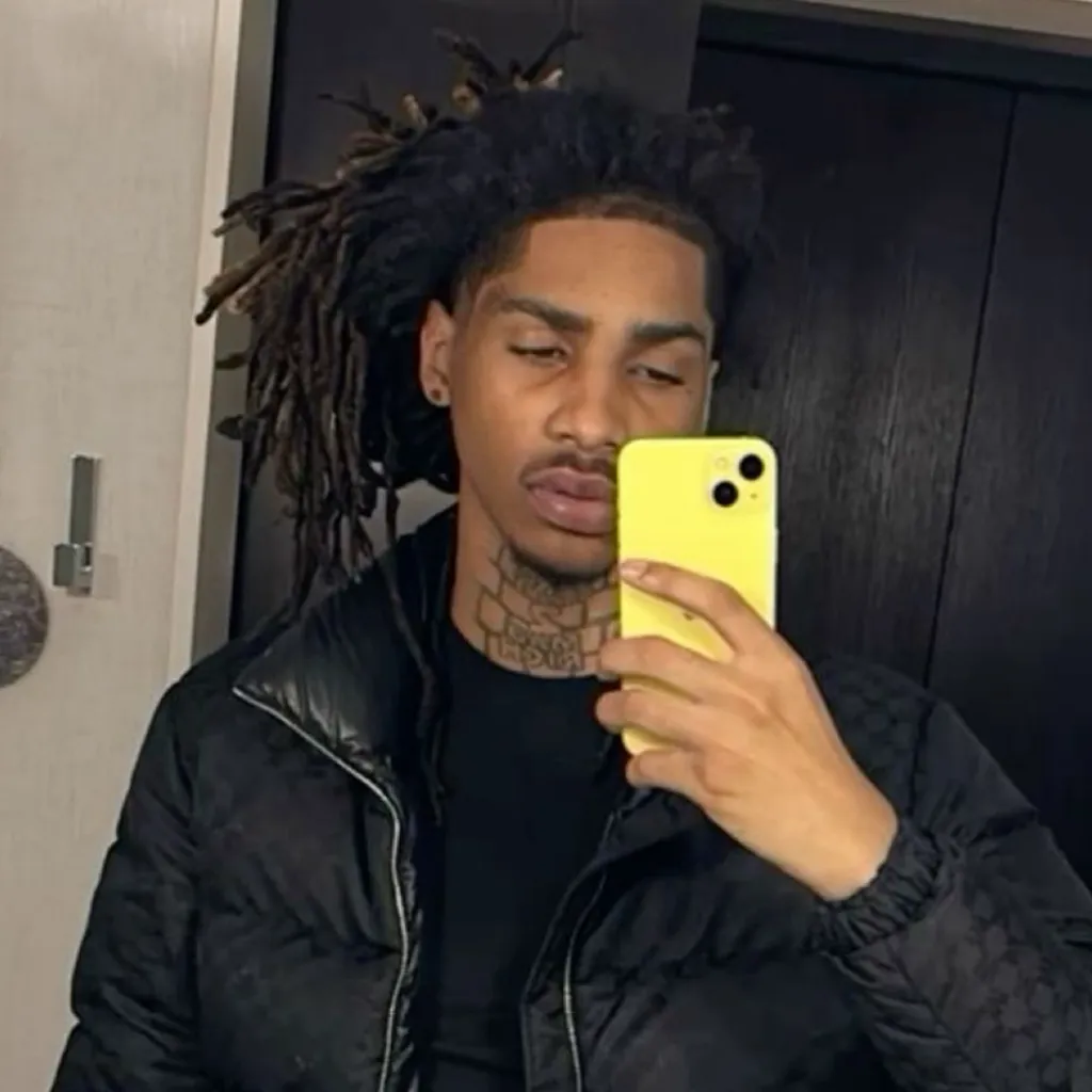 chat with ai character: Angel 