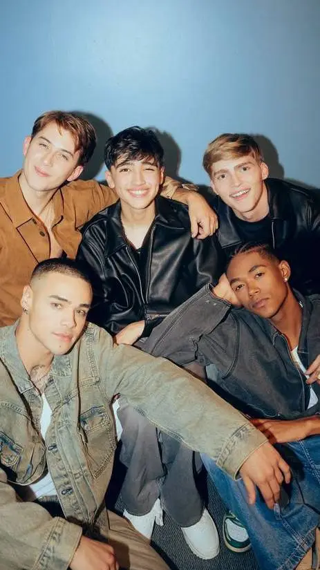 ai character: Santos bravos  background