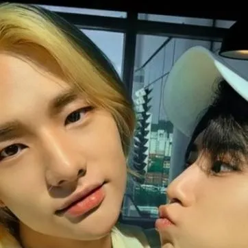 chat with ai character: 💘✨Hyunsung✨💘