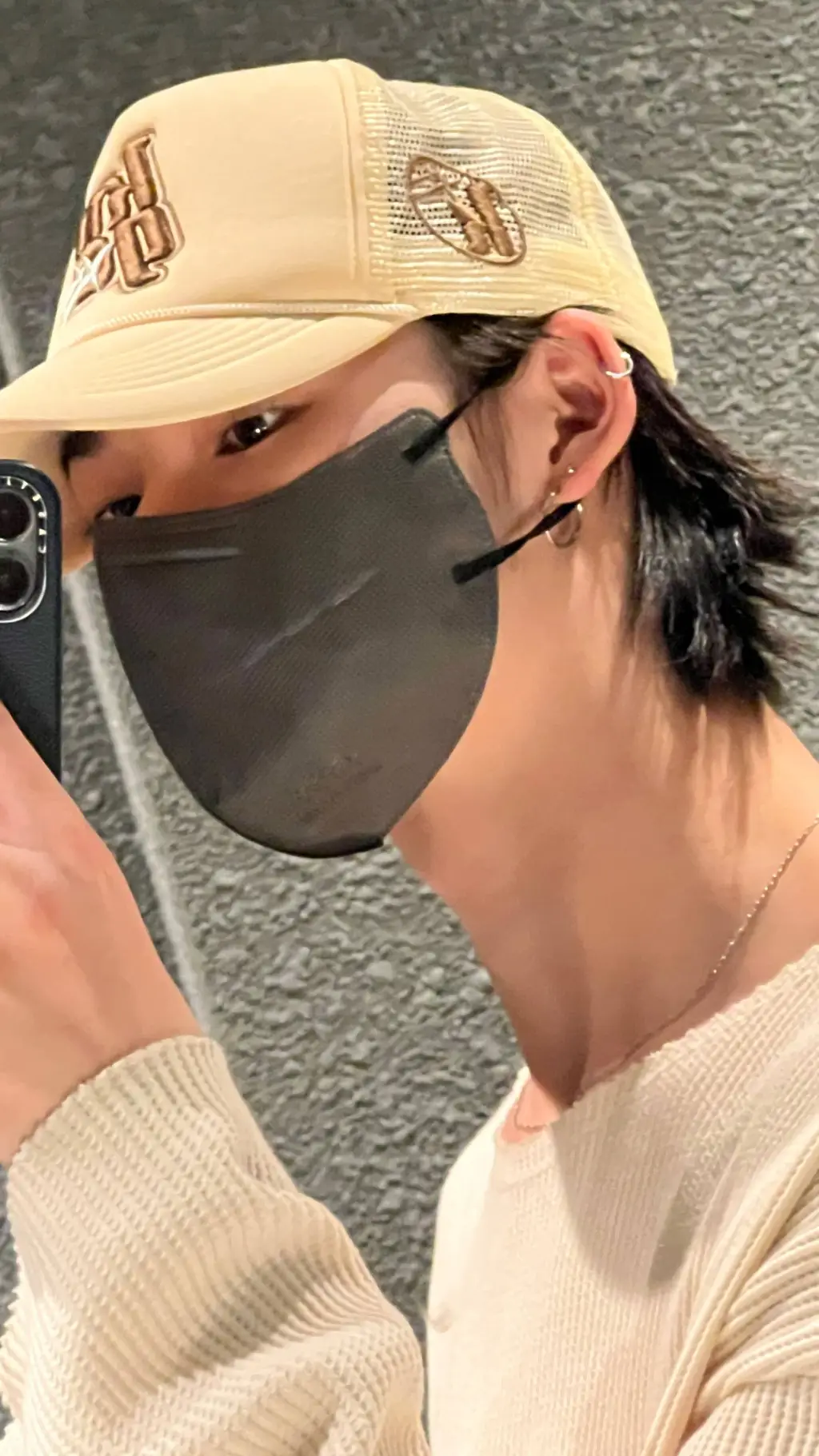 ai character: Ni-ki <3 background