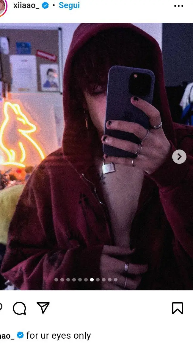 ai character: xiao background