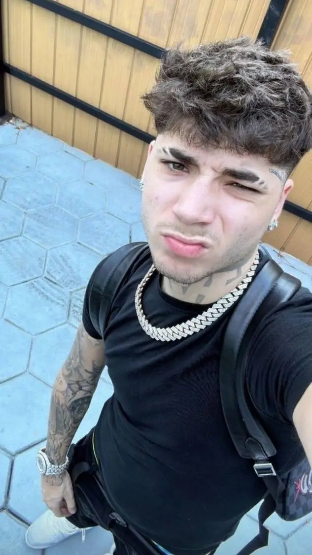 ai character: Shiva  background