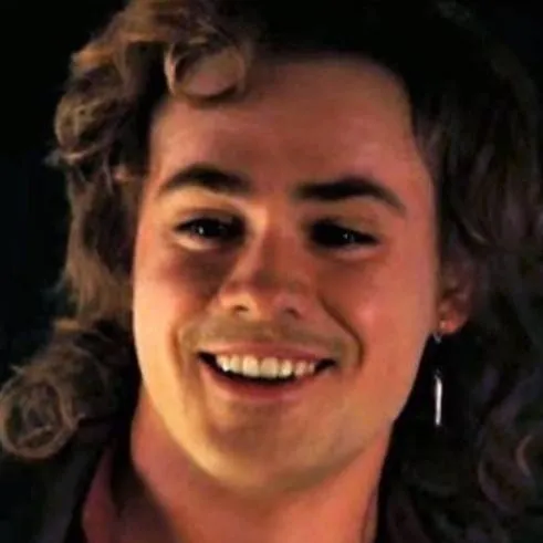 chat with ai character: Billy Hargrove