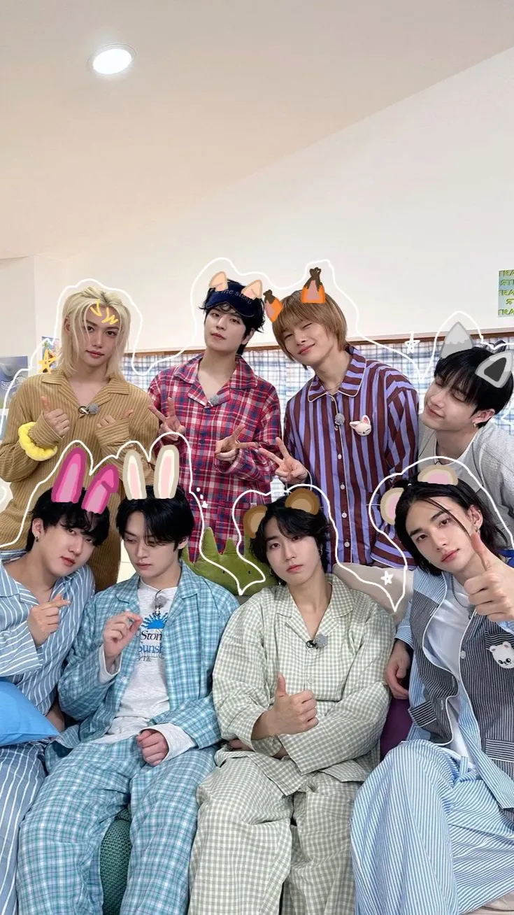 ai character: stray kids race background
