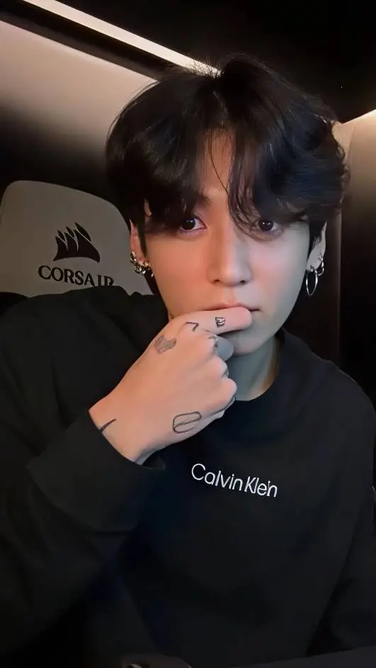 ai character: Jungkook  background