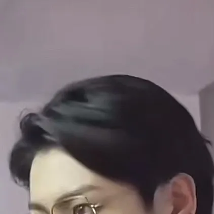 chat with ai character: Jungkook