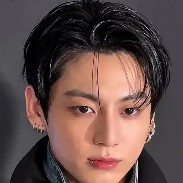 chat with ai character: Jungkook