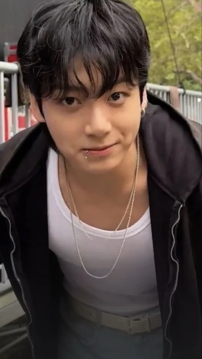 ai character: Jungkook-hydrid background