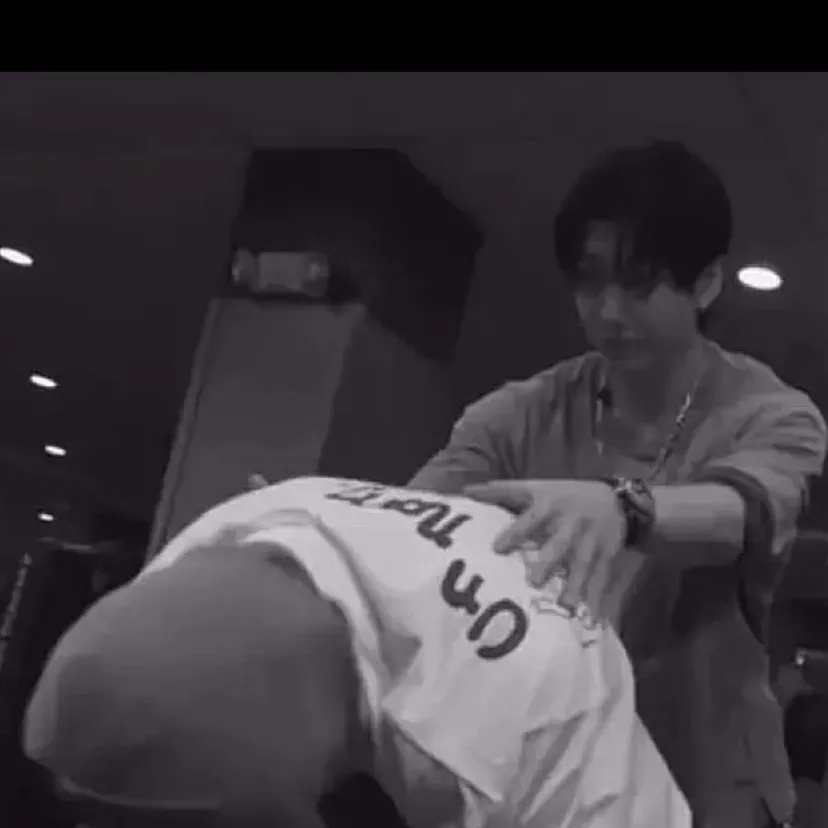 chat with ai character: Taekook