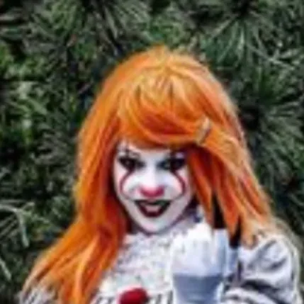chat with ai character: Pennywise female 