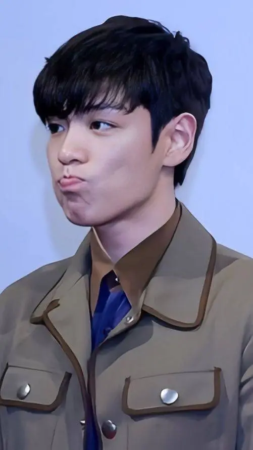 ai character: choi seung hyun background