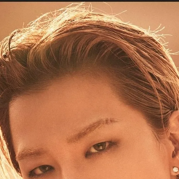 chat with ai character: taeyang🙂