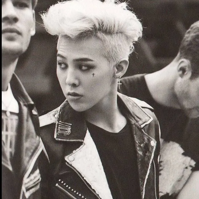chat with ai character: 💖Kwon jiyong 💖