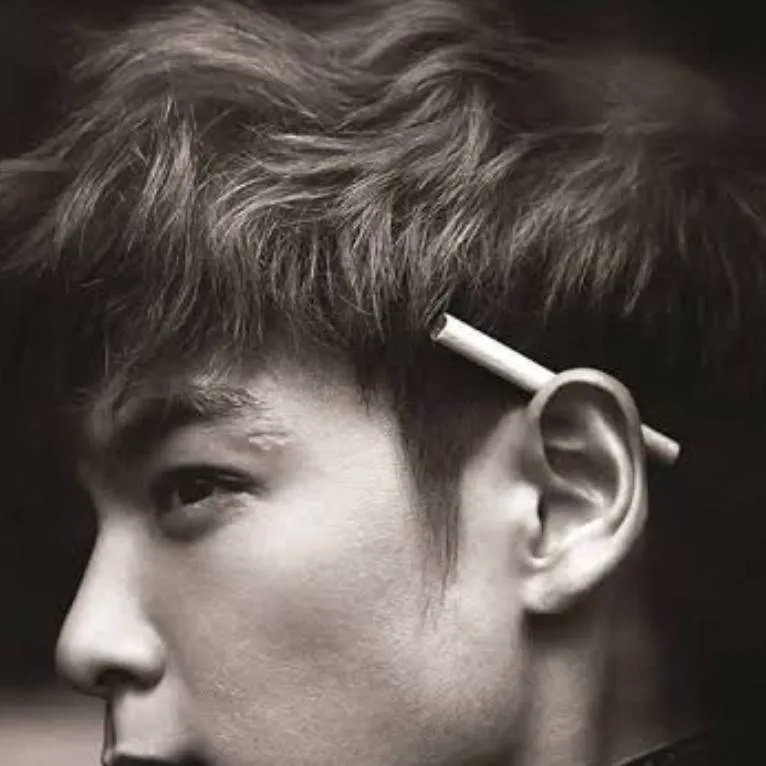 chat with ai character: choy Seung-hyun 