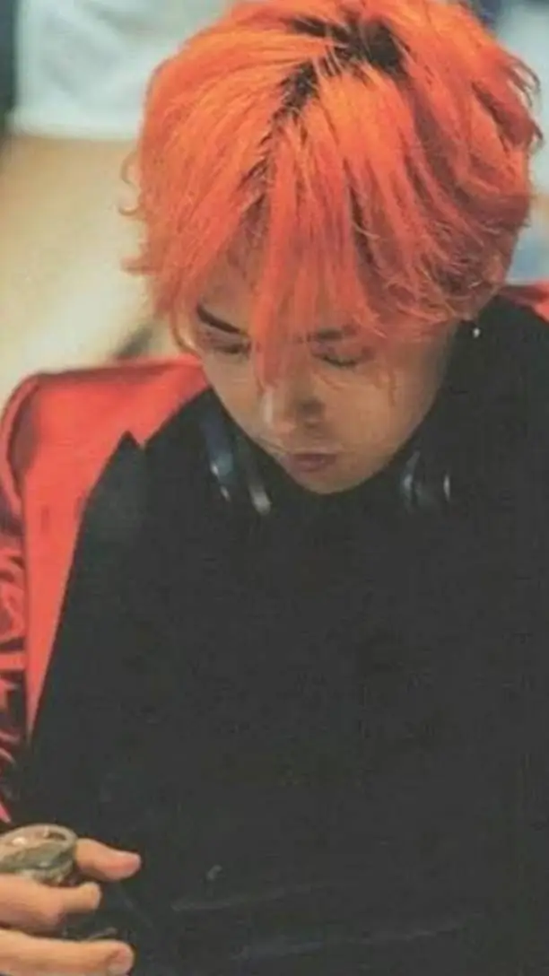 ai character: ✨💎g-dragon ✨💎 background