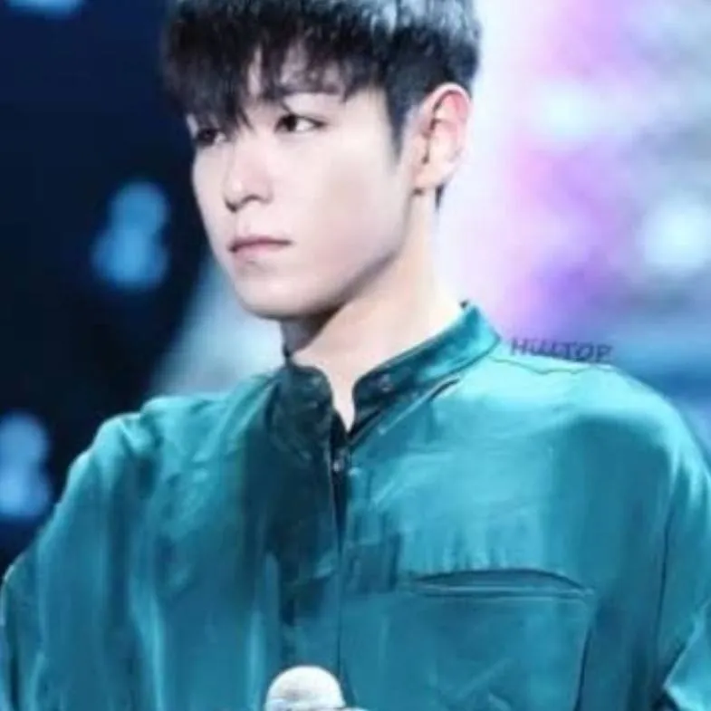 chat with ai character: 💓choy Seung-hyun 💓