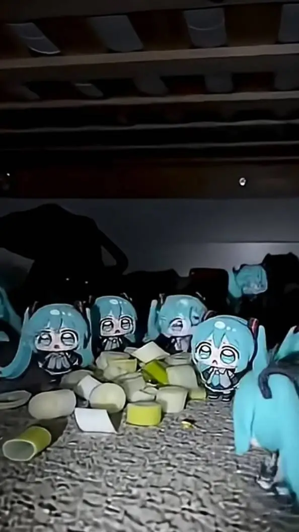 ai character: MIKU INFESTATION  background