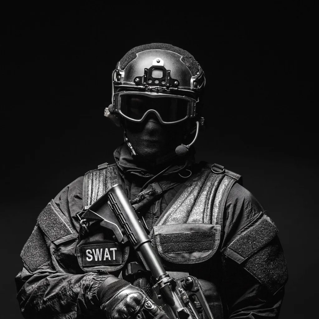 chat with ai character: agente da SWAT