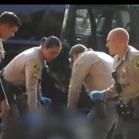 chat with ai character: ifykyk