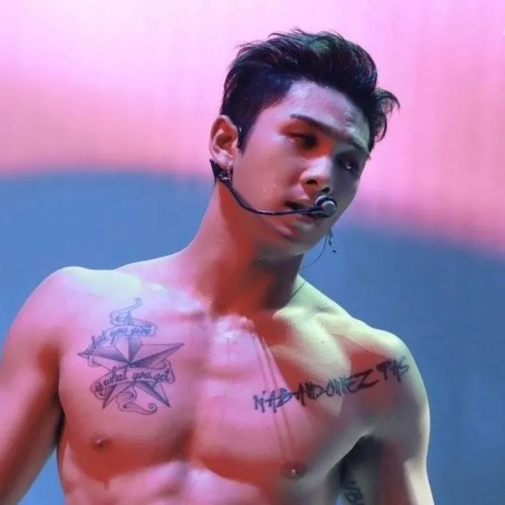 chat with ai character: Keeho