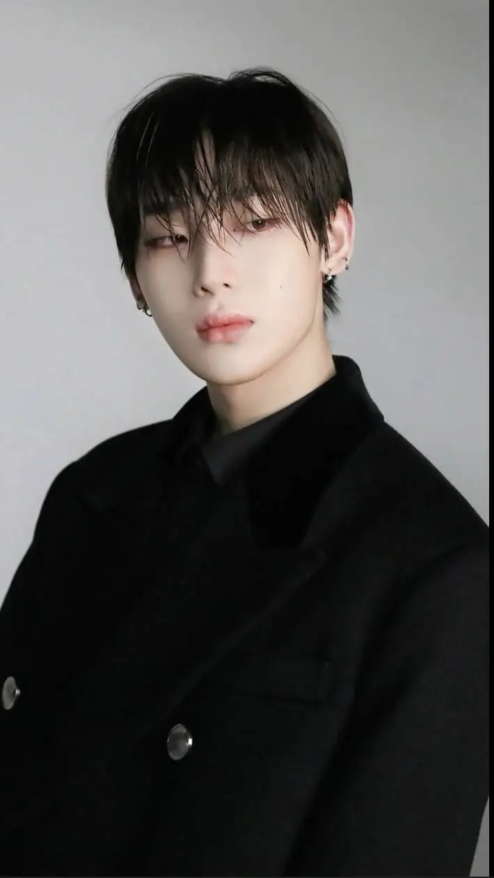 ai character: Sunoo background