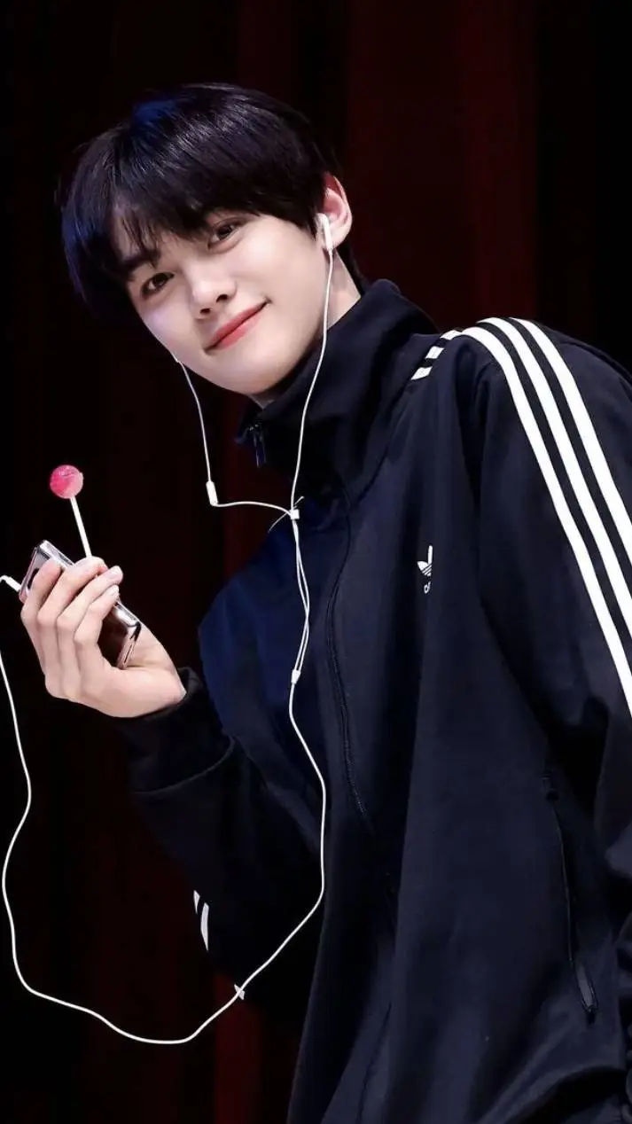 ai character: Kim Gyu-vin background