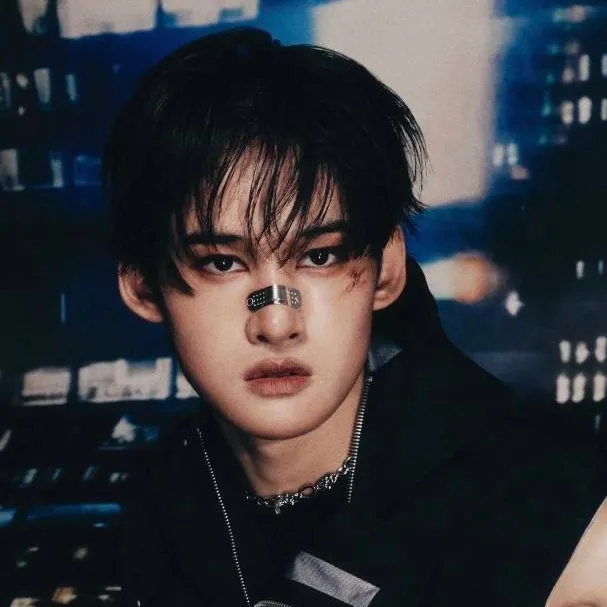 chat with ai character: Nathan