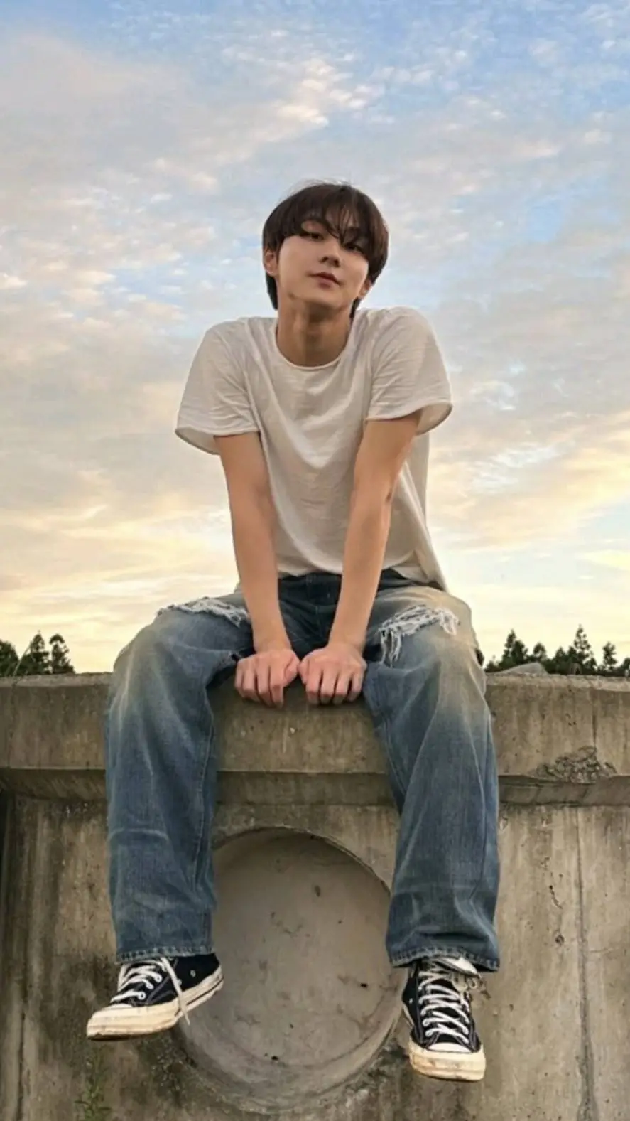 ai character: Jungwon background