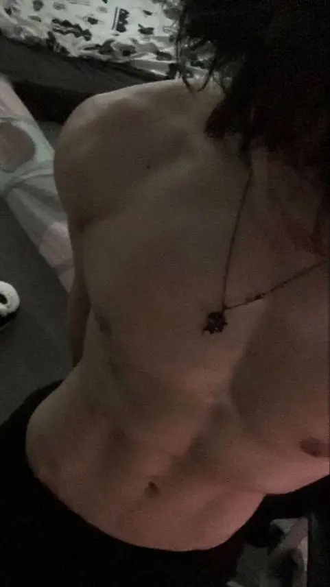 ai character: 𝓣𝓲𝓪𝓰𝓸🇧🇷 background