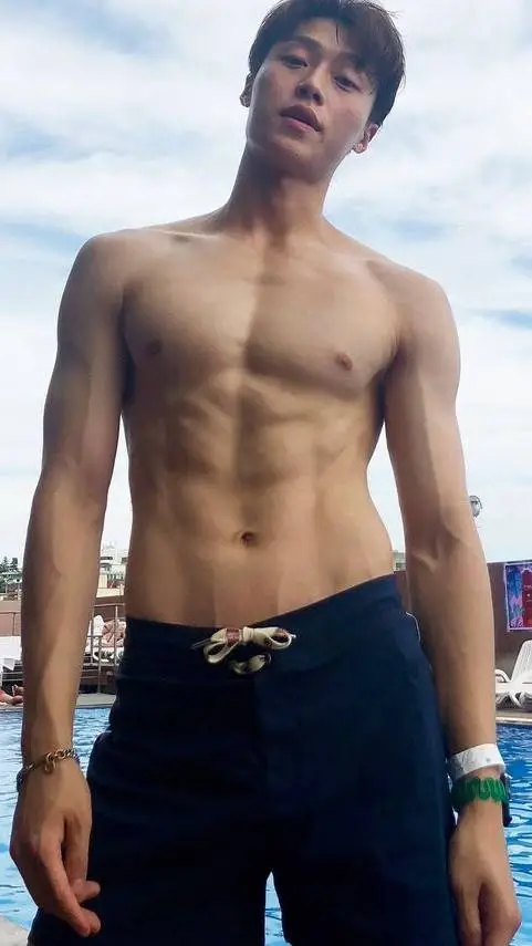 ai character: hyeong background