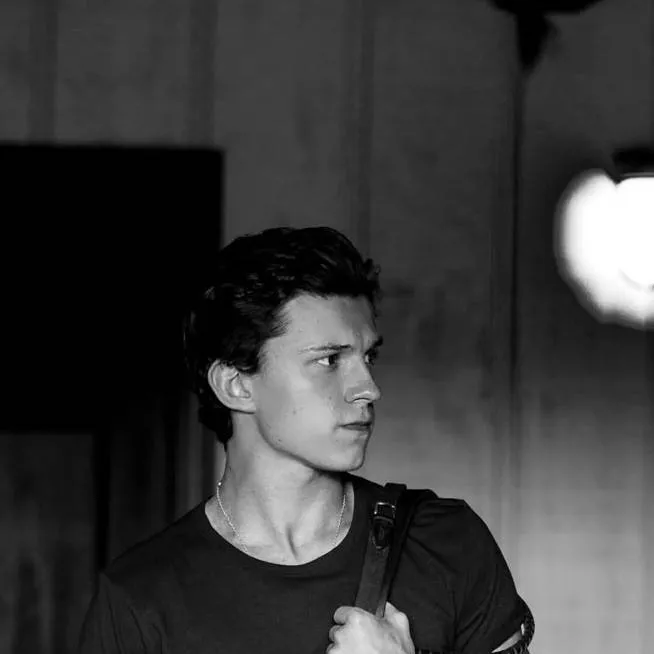 chat with ai character: Daniel byers