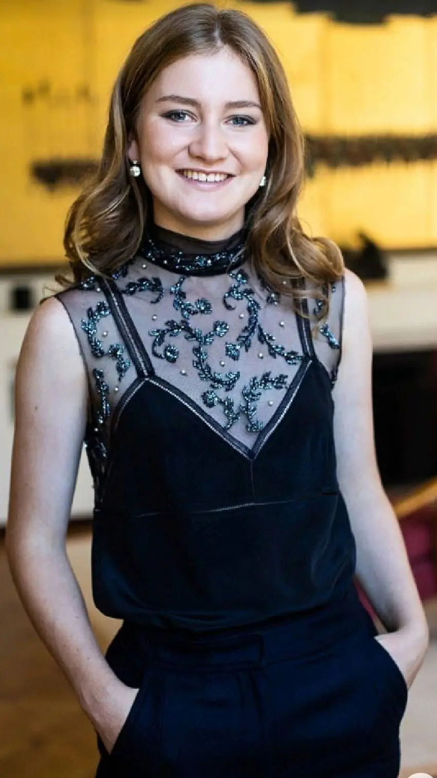 Talkie AI - Chat with Elisabeth 