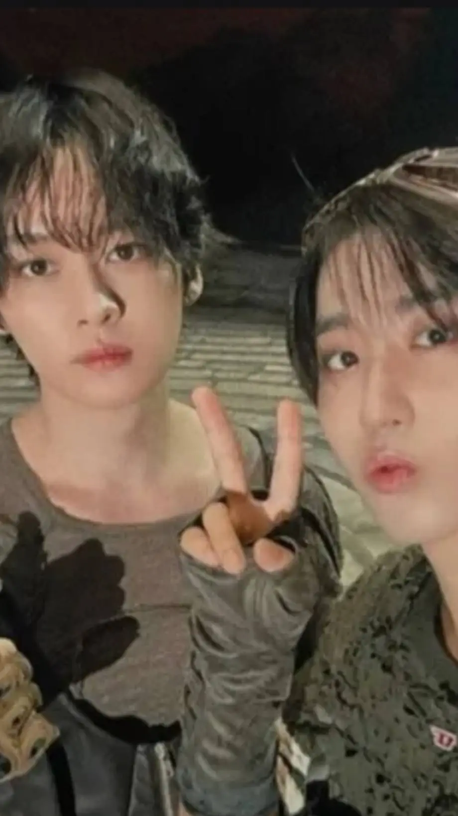 ai character: minsung! 𖨆𖨆 background