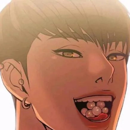 chat with ai character: Pearl boy....🐚