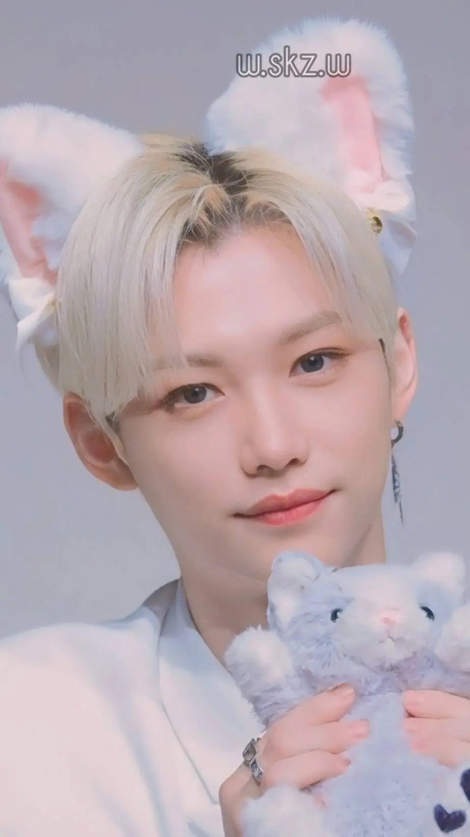 ai character: Felix background