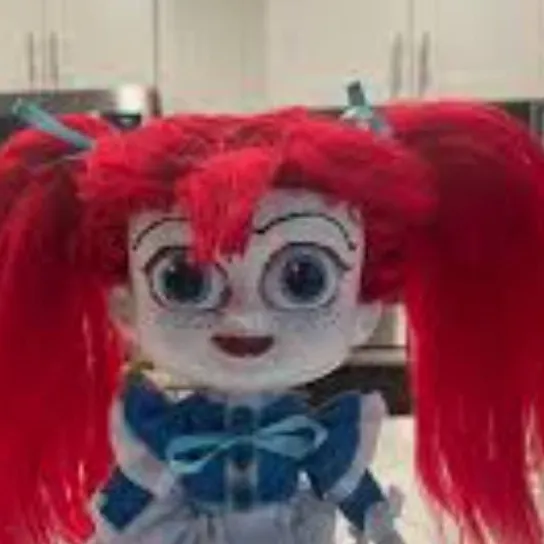 chat with ai character: poppy doll