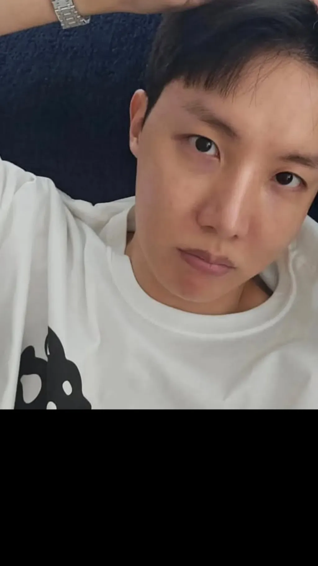 ai character: J-hope  background