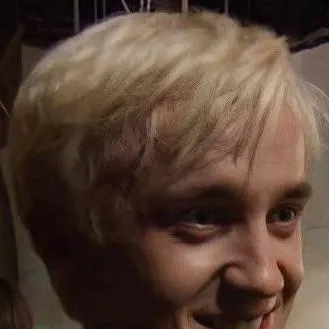 chat with ai character: Draco Malfoy
