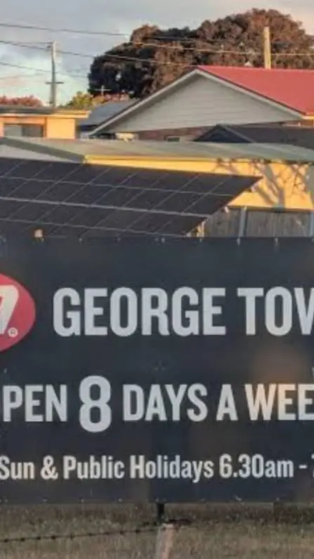 ai character: Atsushi power out background