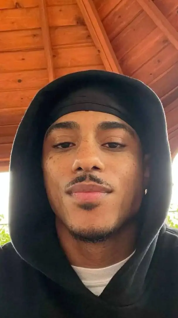 ai character: Keith powers  background