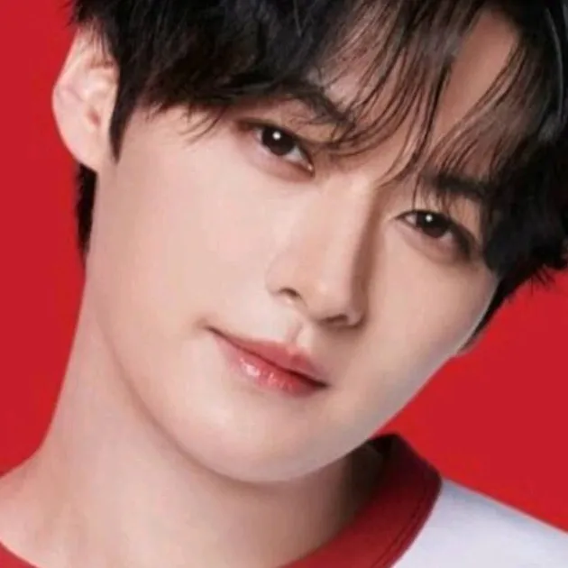 chat with ai character: Straykids.