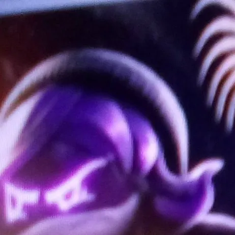 chat with ai character: Uzi