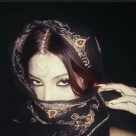 chat with ai character: KATSEYE SLEEPOVER 