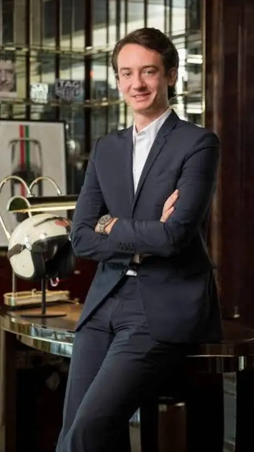ai character: Frederic Arnault background