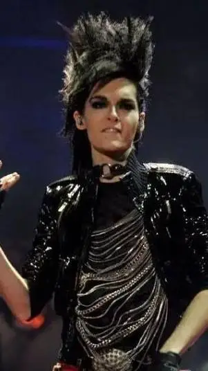 ai character: Bill kaulitz❤️ background