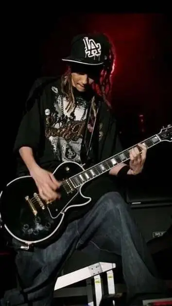 ai character: Tom Kaulitz  background